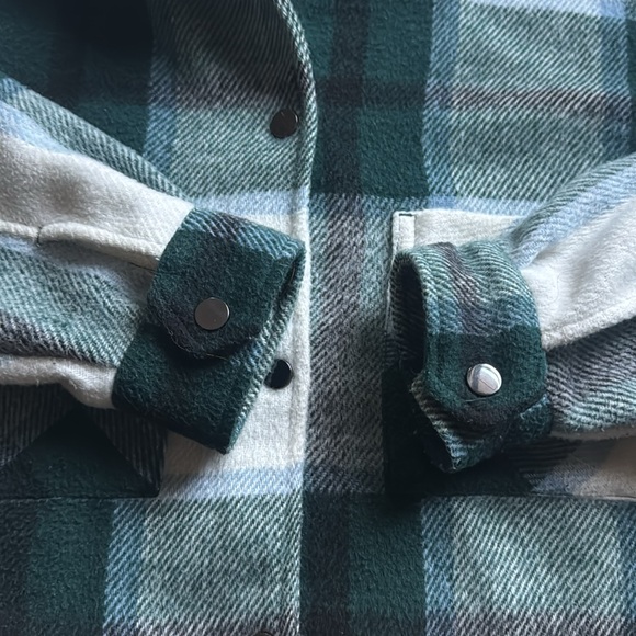 FOR THE REPUBLIC Plaid Cropped Shirt Jacket Snap Medium - Picture 12 of 13